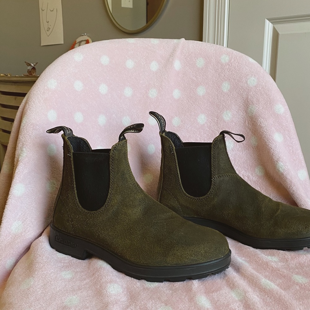 Blundstones women’s original 500 boots
